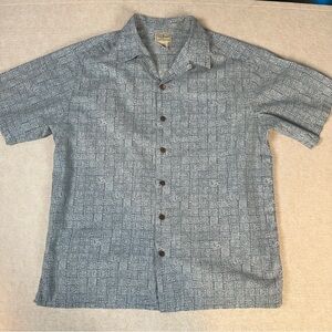 L.L. Bean Shirt Mens Medium Blue Geometric Print Short Sleeve Button Up Cotton